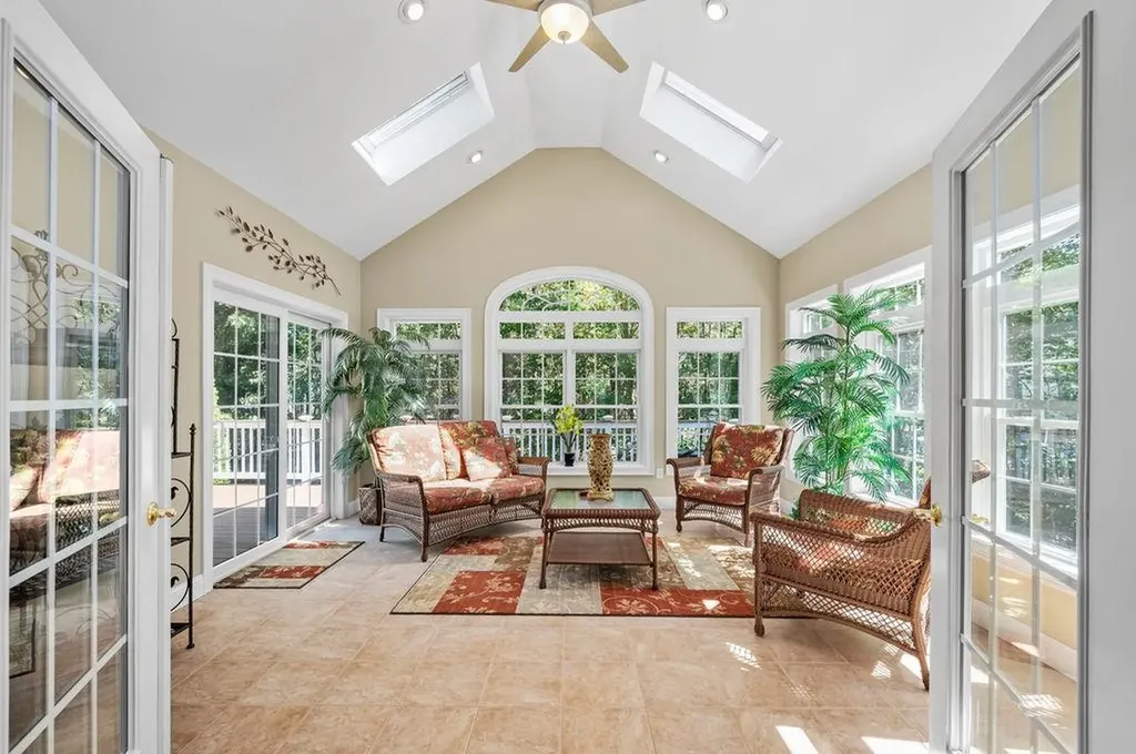 12 Ballard Road Pelham NH 03076