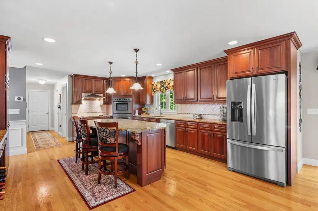12 Ballard Road Pelham NH 03076