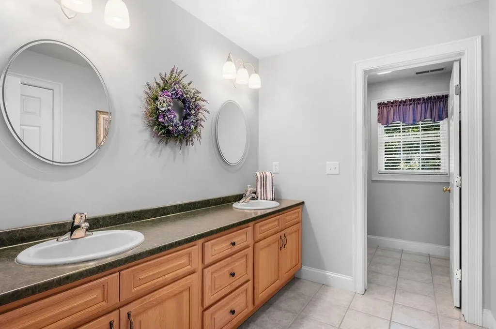 12 Ballard Road Pelham NH 03076
