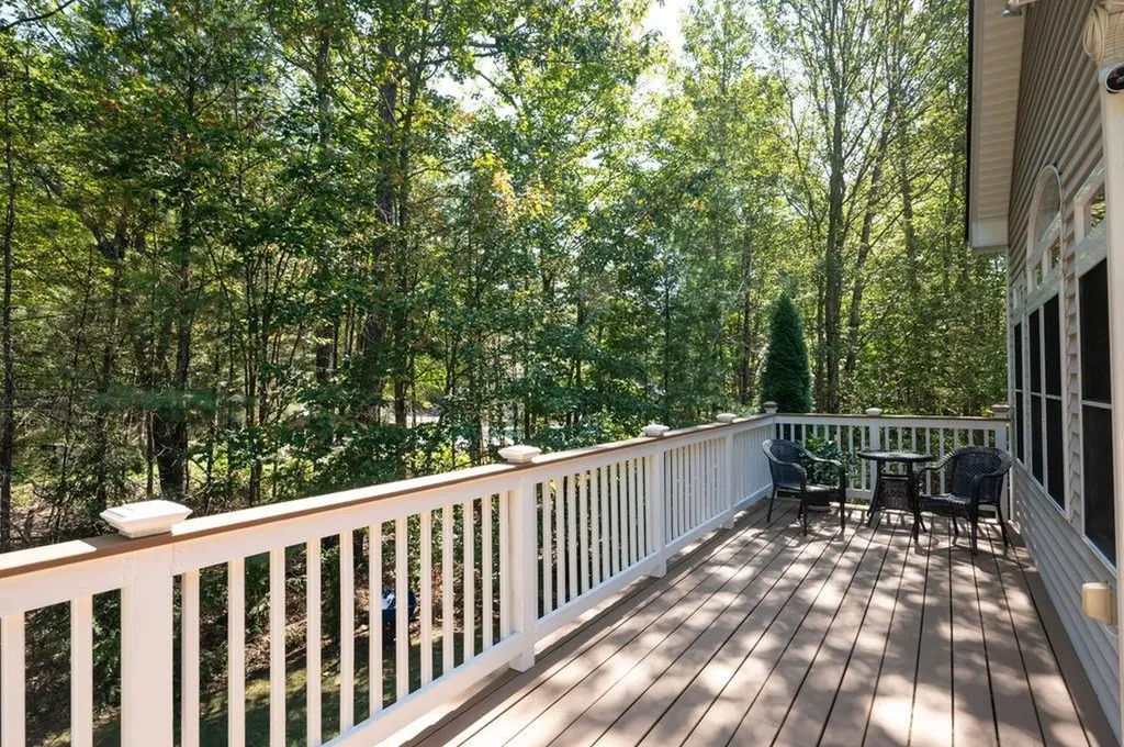 12 Ballard Road Pelham NH 03076