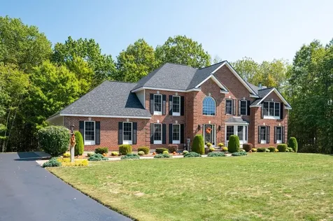 12 Ballard Road Pelham NH 03076