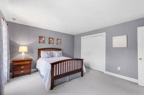 12 Ballard Road Pelham NH 03076