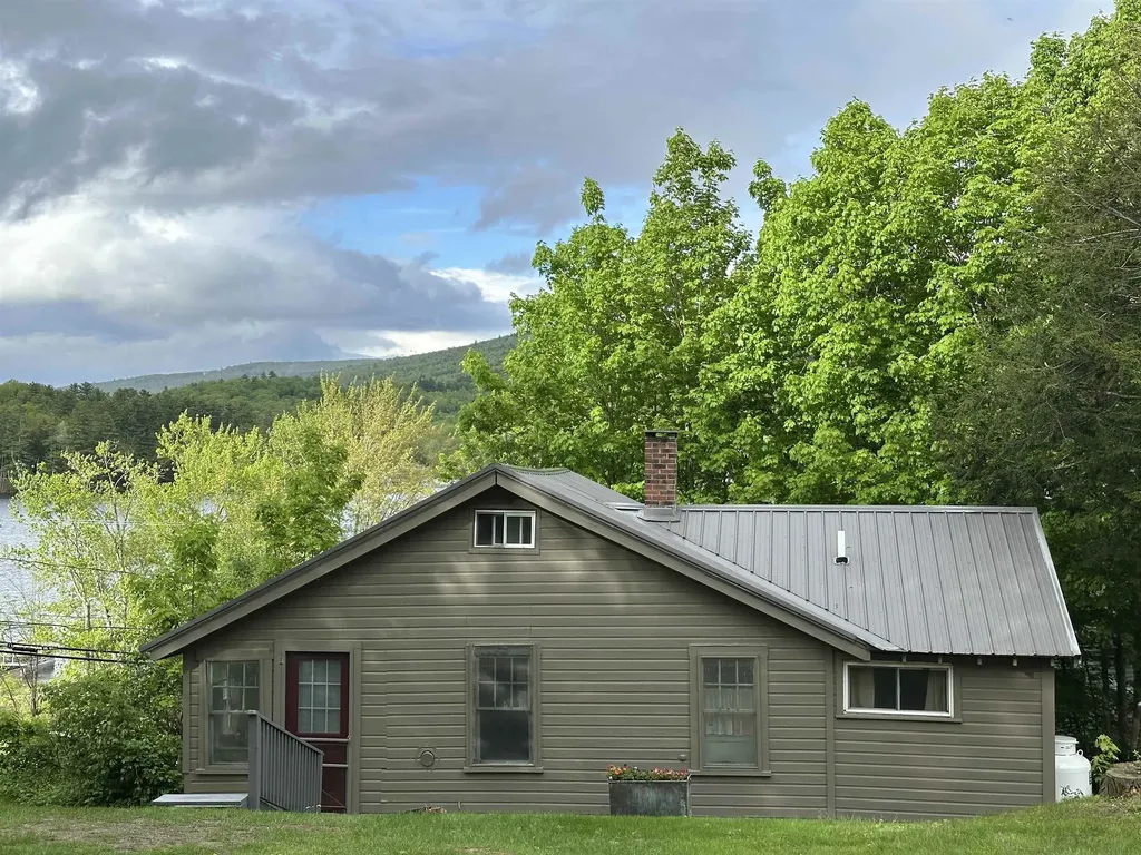 26 Don Gerry Road Bristol NH 03222