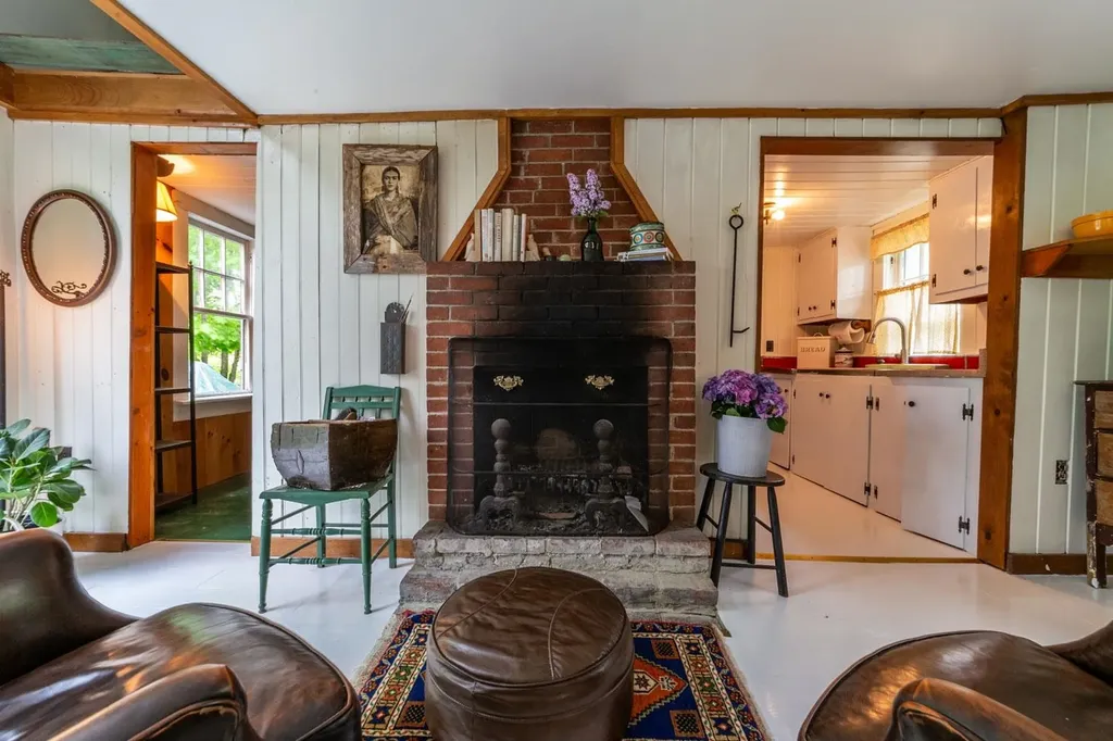 26 Don Gerry Road Bristol NH 03222