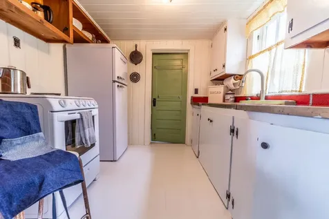 26 Don Gerry Road Bristol NH 03222