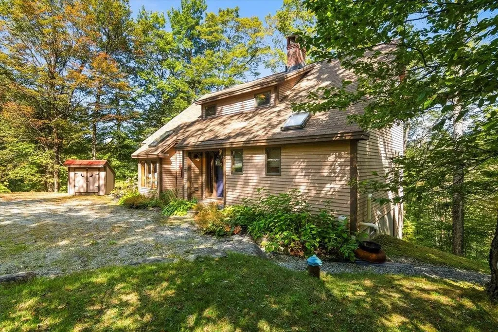 17 Signal Hill Road Winhall VT 05340