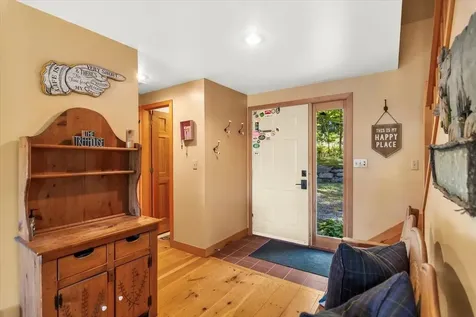 17 Signal Hill Road Winhall VT 05340