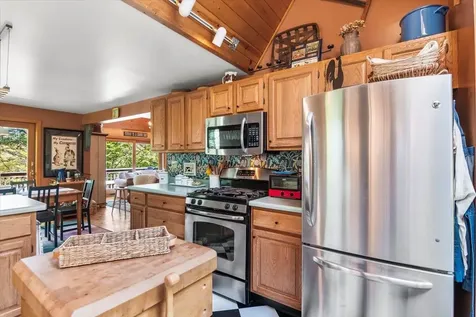 17 Signal Hill Road Winhall VT 05340