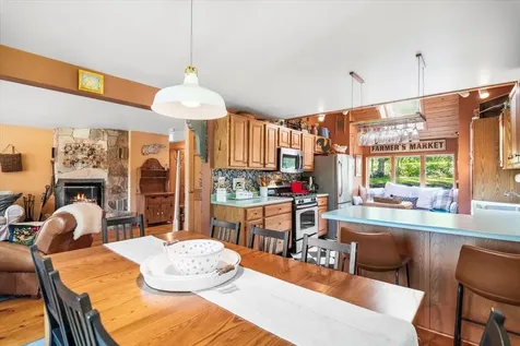 17 Signal Hill Road Winhall VT 05340