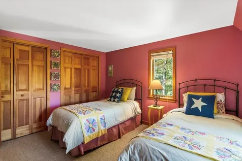 17 Signal Hill Road Winhall VT 05340