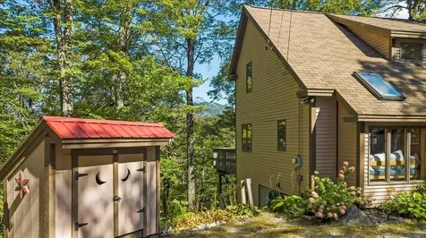 17 Signal Hill Road Winhall VT 05340