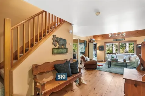 17 Signal Hill Road Winhall VT 05340