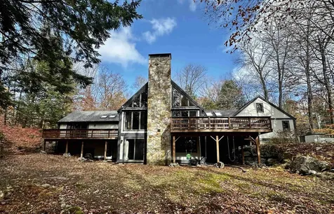 27 Hummingbird Hill Grantham NH 03753