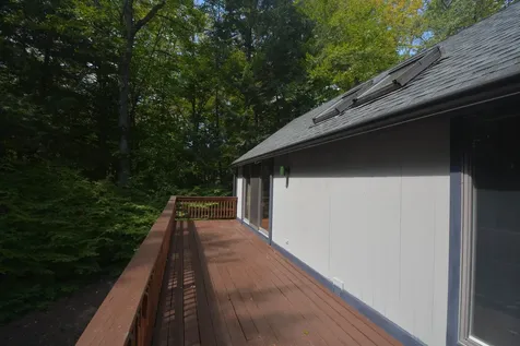 27 Hummingbird Hill Grantham NH 03753