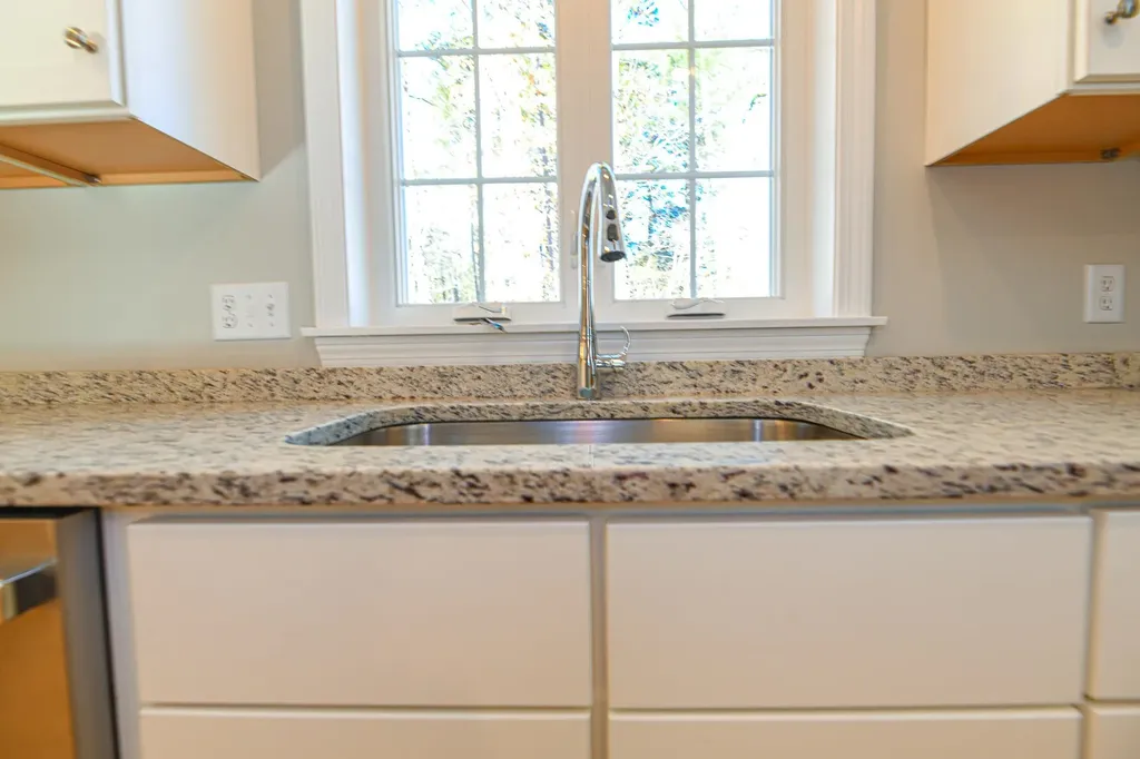 1 Delphi Way Londonderry NH 03053