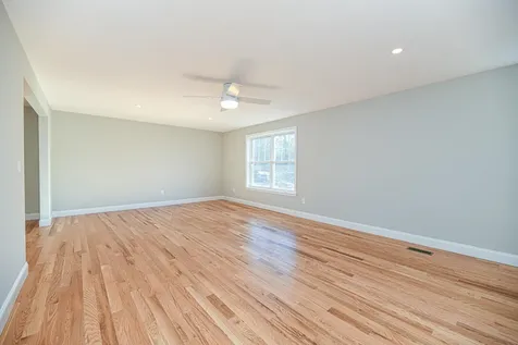 1 Delphi Way Londonderry NH 03053