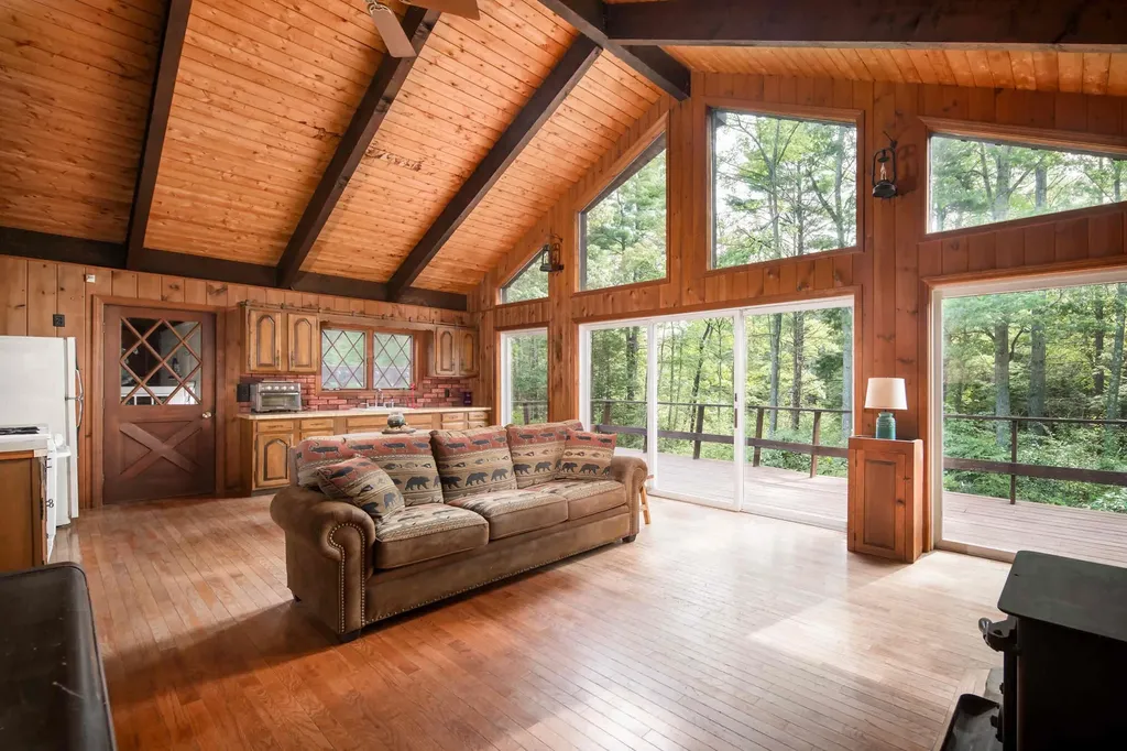 109 Bartlett Road Kittery ME 03905