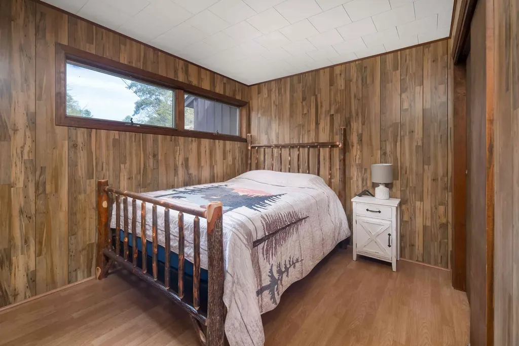 109 Bartlett Road Kittery ME 03905