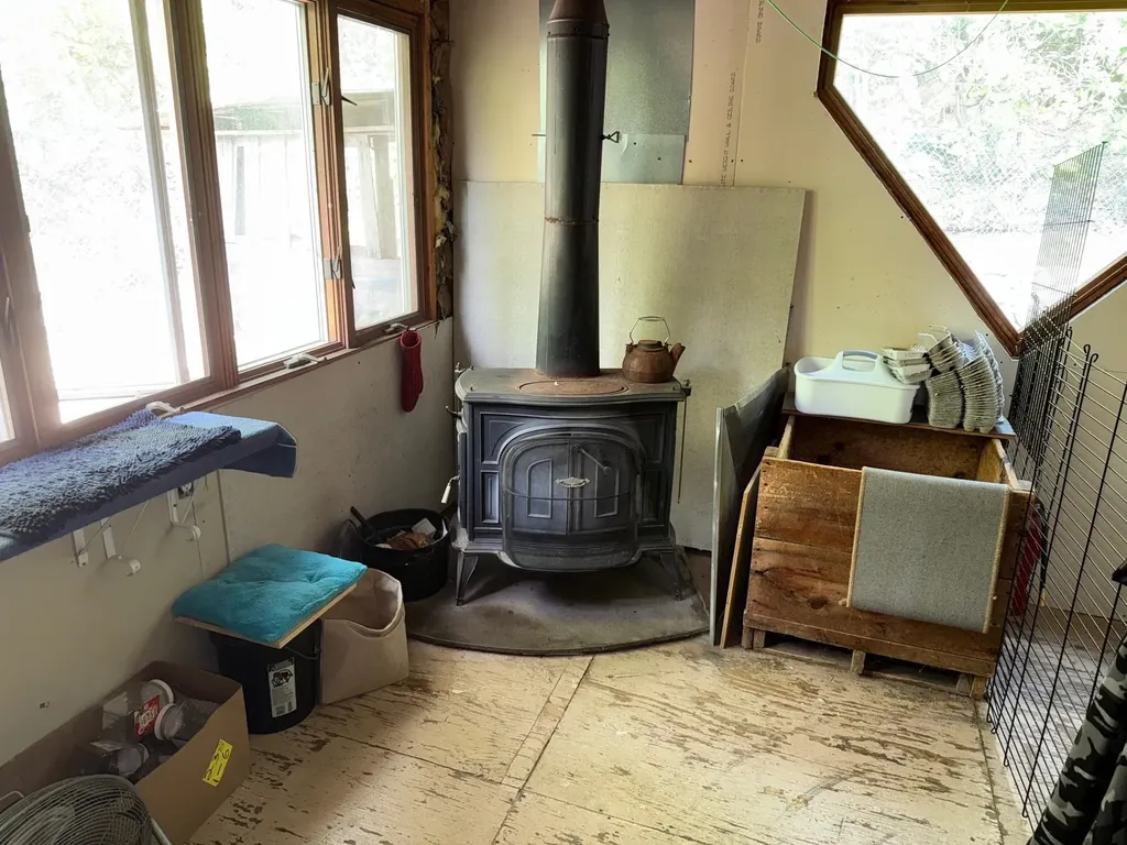 446 Mammoth Road Pelham NH 03076