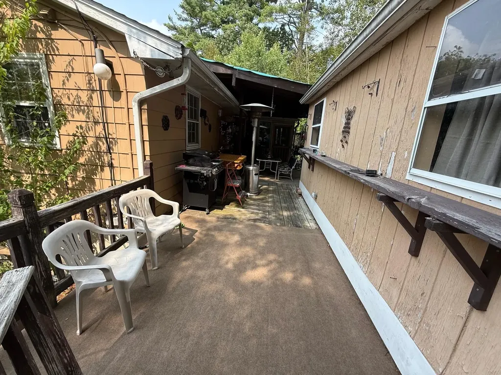 446 Mammoth Road Pelham NH 03076