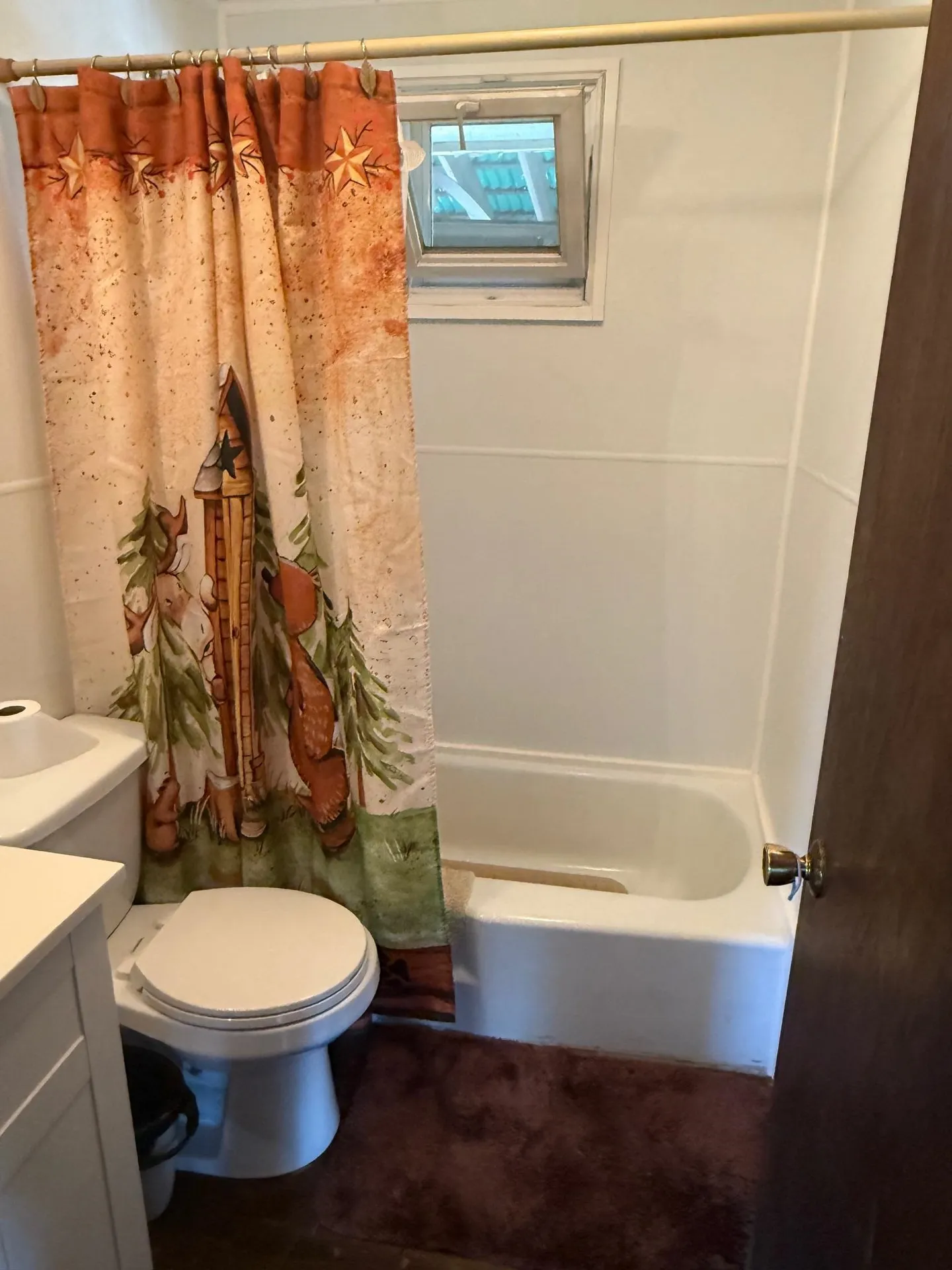 446 Mammoth Road Pelham NH 03076