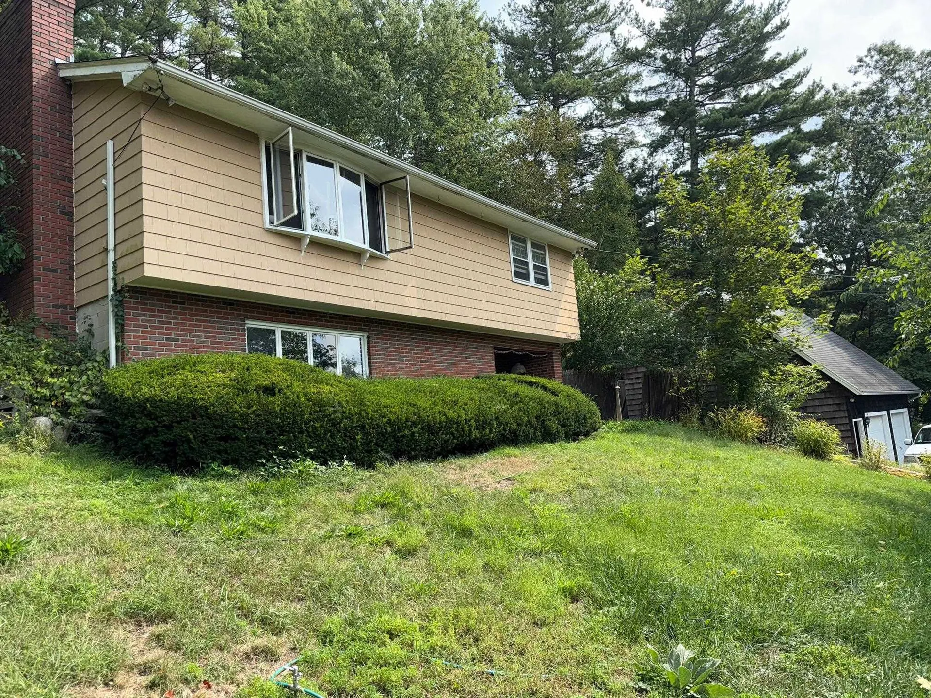 446 Mammoth Road Pelham NH 03076