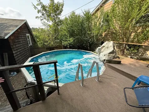 446 Mammoth Road Pelham NH 03076