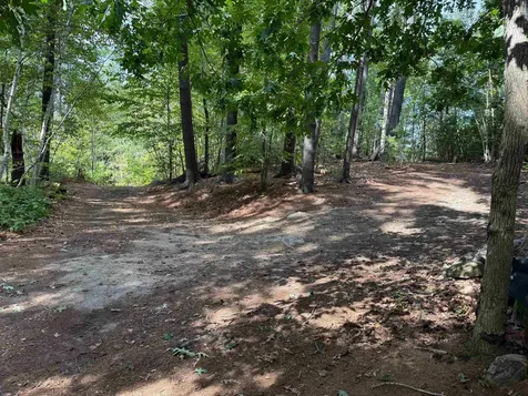 446 Mammoth Road Pelham NH 03076