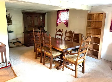 446 Mammoth Road Pelham NH 03076