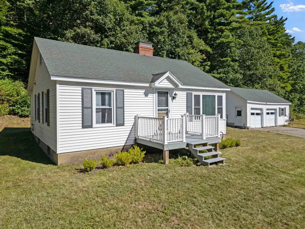 894 Cherry Valley Road Gilford NH 03249