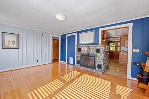 894 Cherry Valley Road Gilford NH 03249