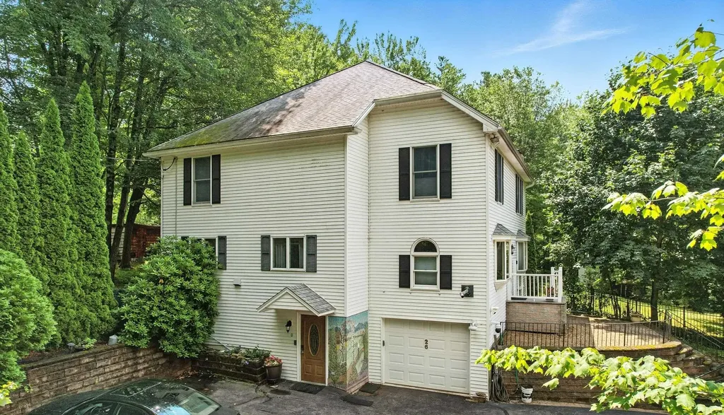 26 Juniper Drive Belmont NH 03220