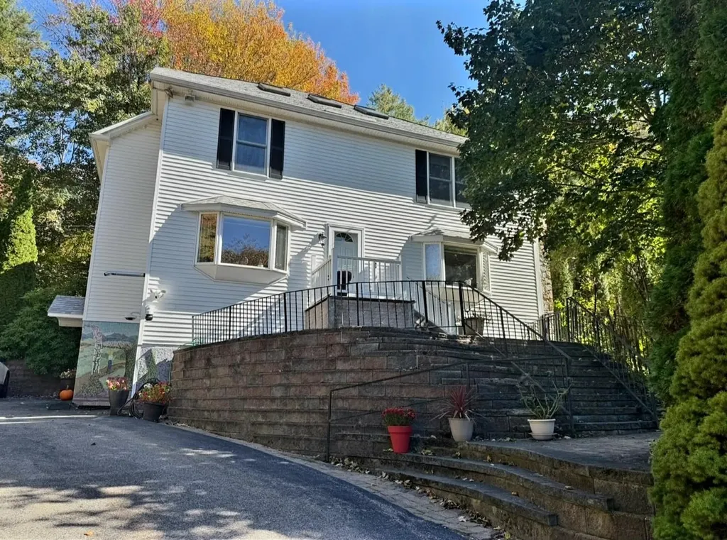 26 Juniper Drive Belmont NH 03220