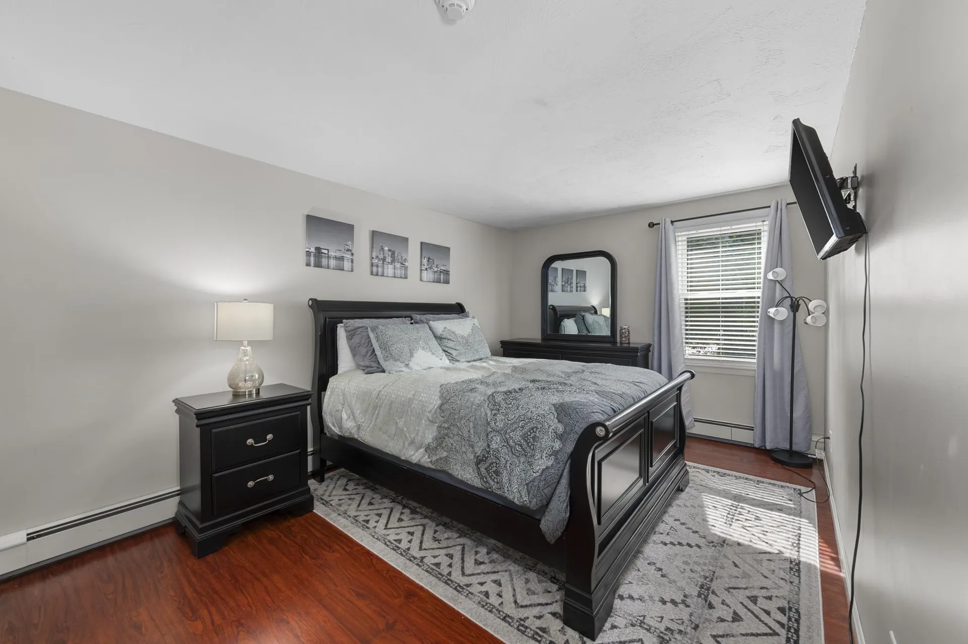 44 Pilgrim Drive Litchfield NH 03052