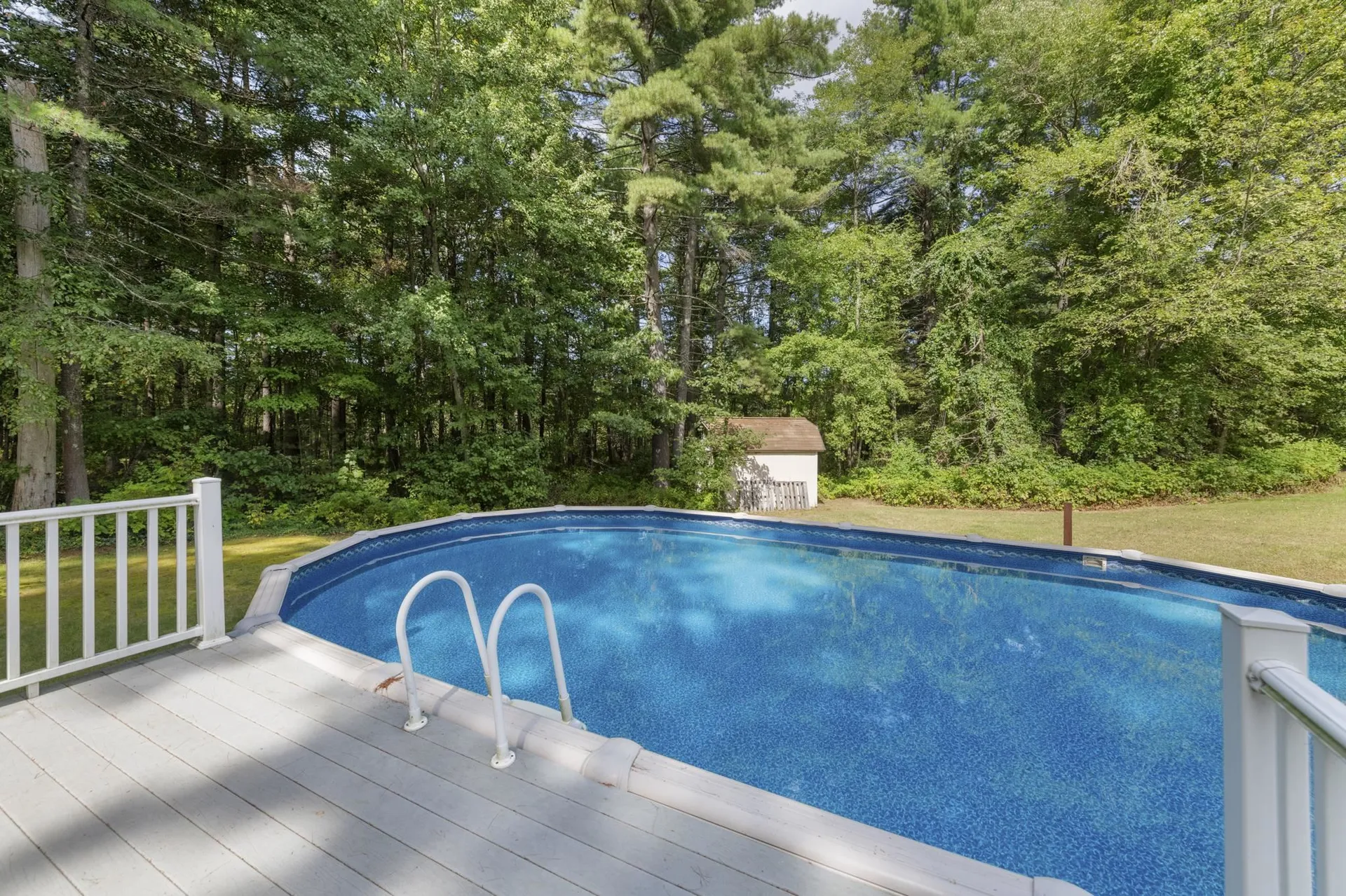 44 Pilgrim Drive Litchfield NH 03052