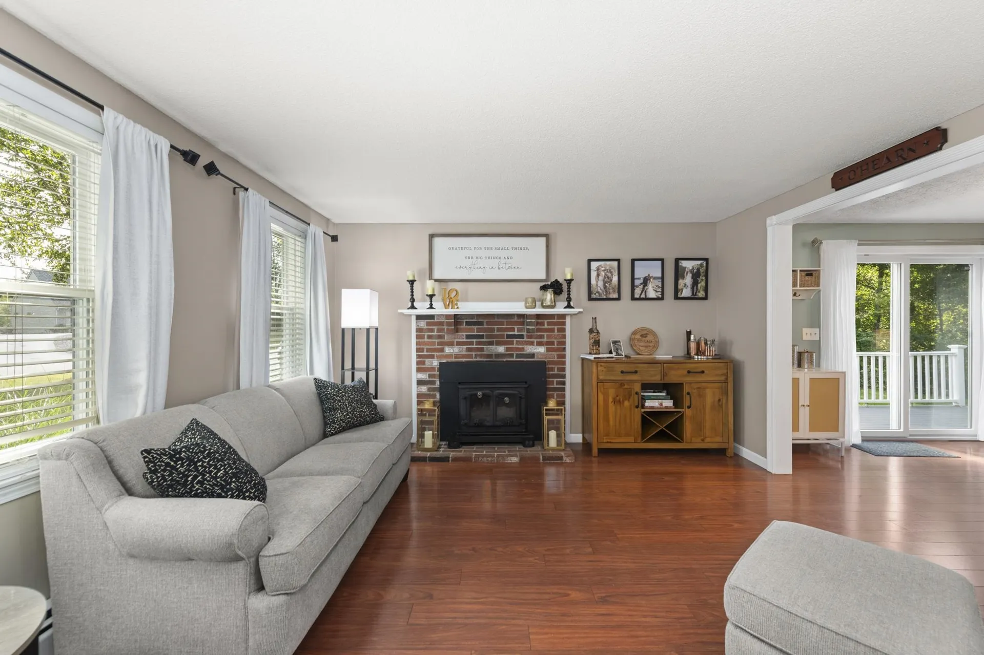 44 Pilgrim Drive Litchfield NH 03052