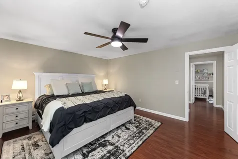 44 Pilgrim Drive Litchfield NH 03052
