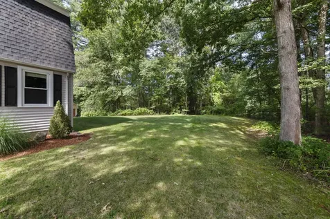 44 Pilgrim Drive Litchfield NH 03052