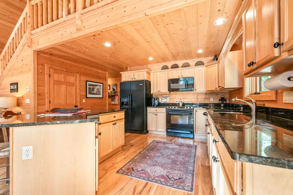 115 Swift Valley Road Conway NH 03818