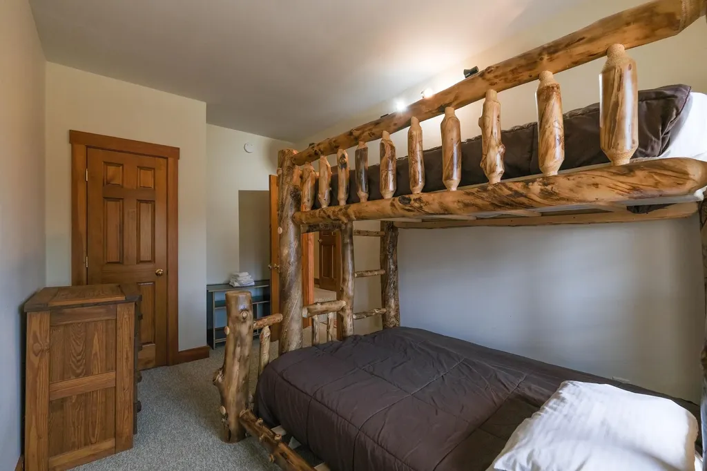 168 Trailside Extension Ludlow VT 05149