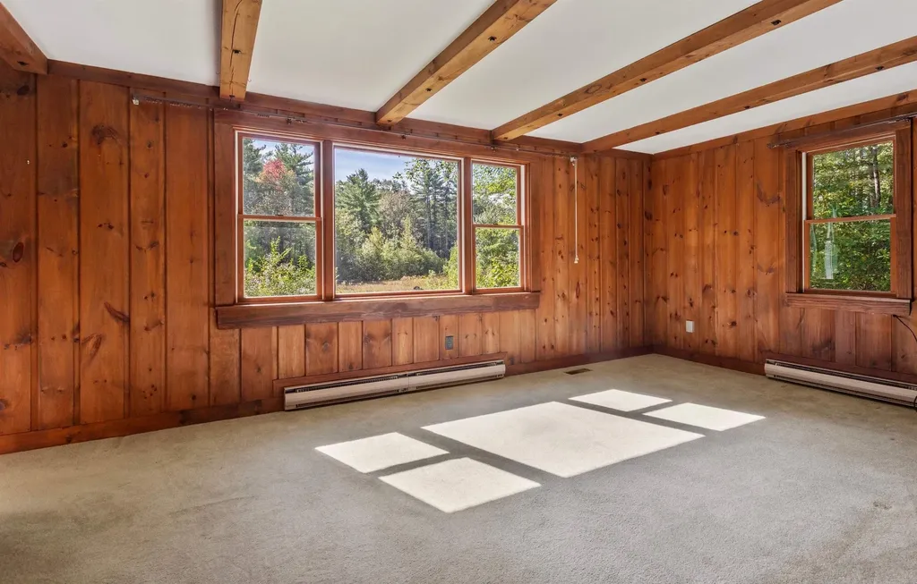 67 North Road North Hampton NH 03862