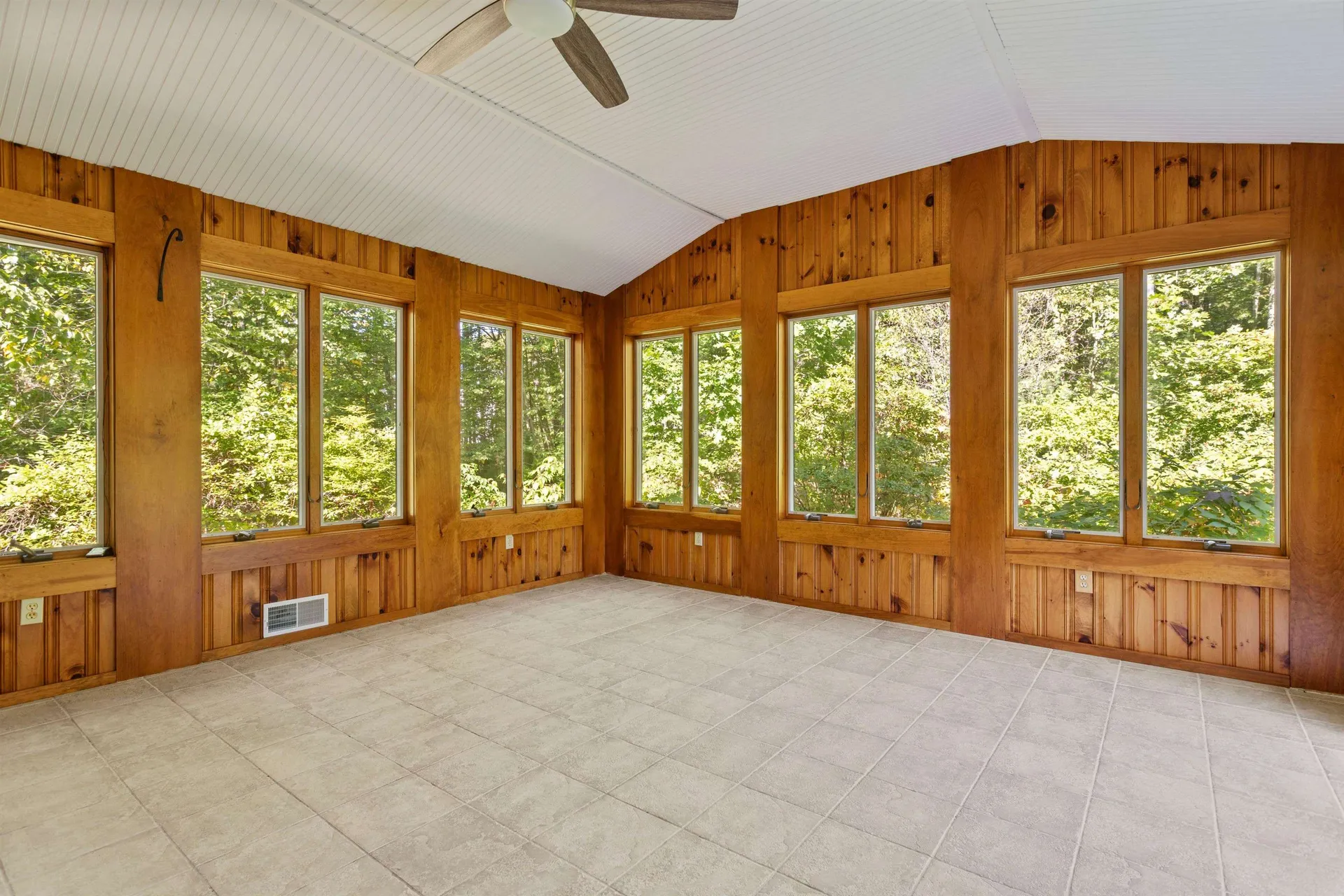 67 North Road North Hampton NH 03862