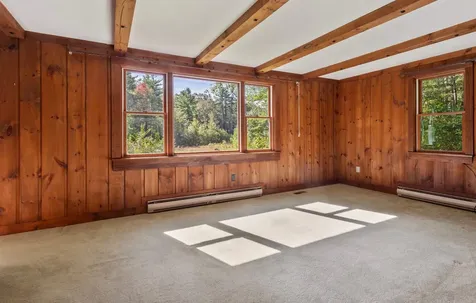 67 North Road North Hampton NH 03862