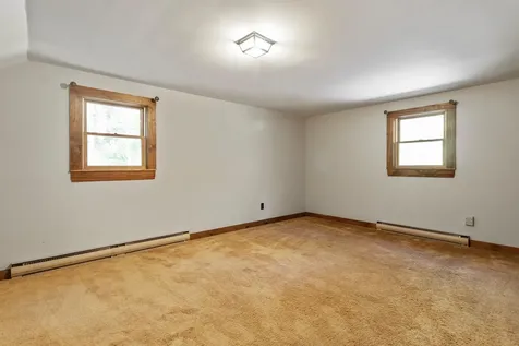 67 North Road North Hampton NH 03862