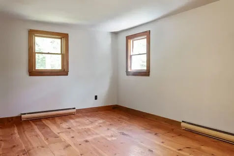 67 North Road North Hampton NH 03862