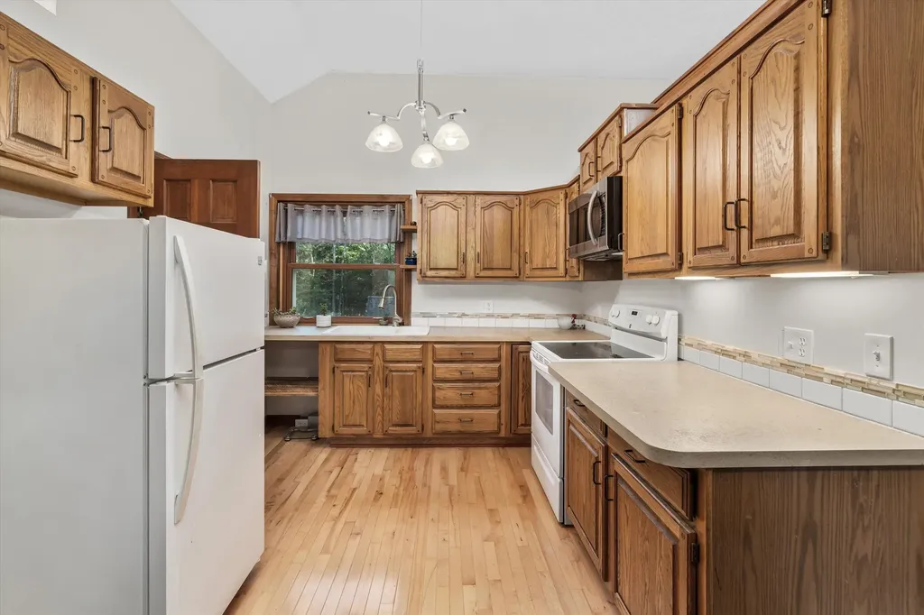 45 Range Road Goffstown NH 03045