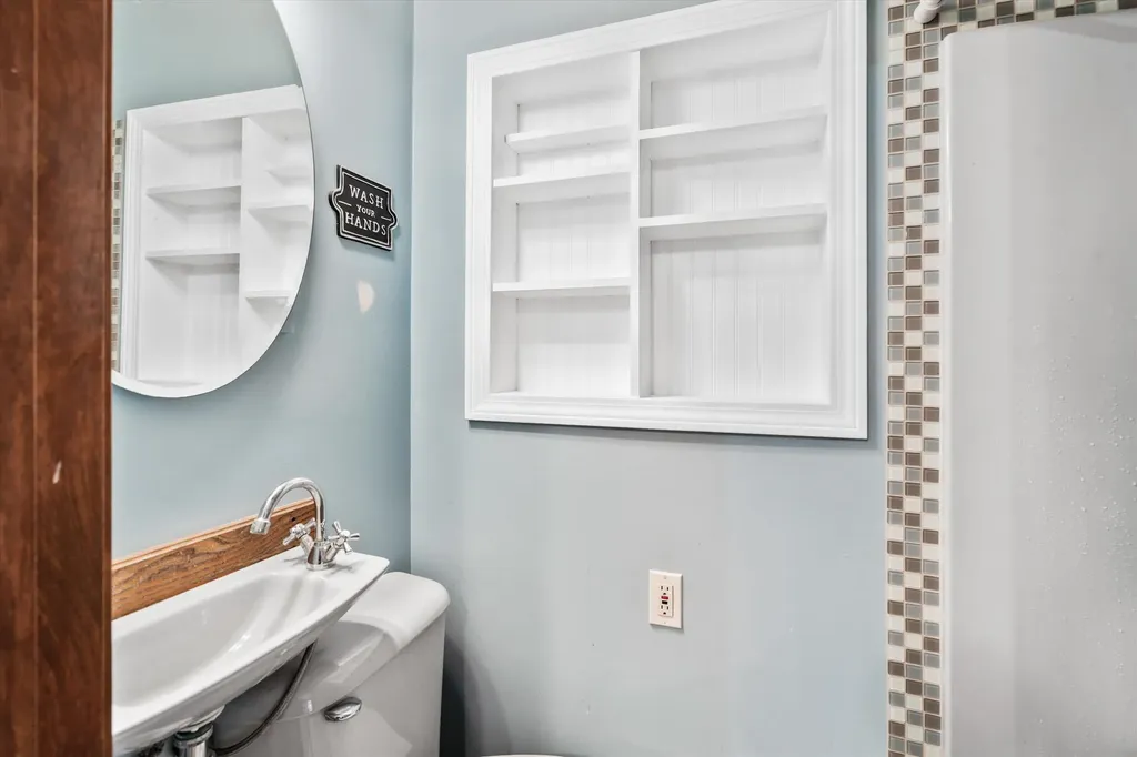 45 Range Road Goffstown NH 03045