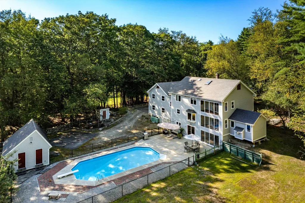 45 Range Road Goffstown NH 03045