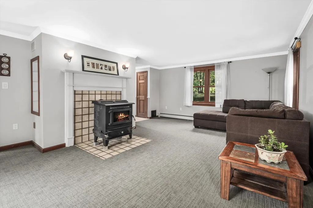 45 Range Road Goffstown NH 03045