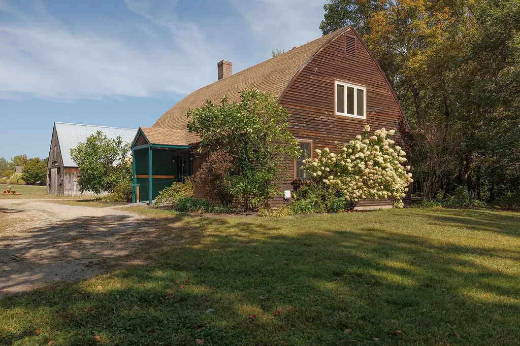 250 King Street Boscawen NH 03303